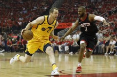 NBA凯尔·里夫斯拒绝湖人提前续约合同，未来去向引关注