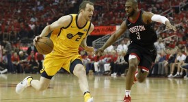 NBA凯尔·里夫斯拒绝湖人提前续约合同，未来去向引关注